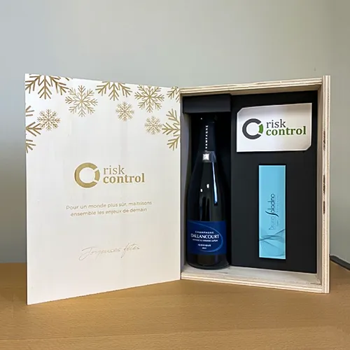 Coffret champagne et chocolats personnalisé bois
