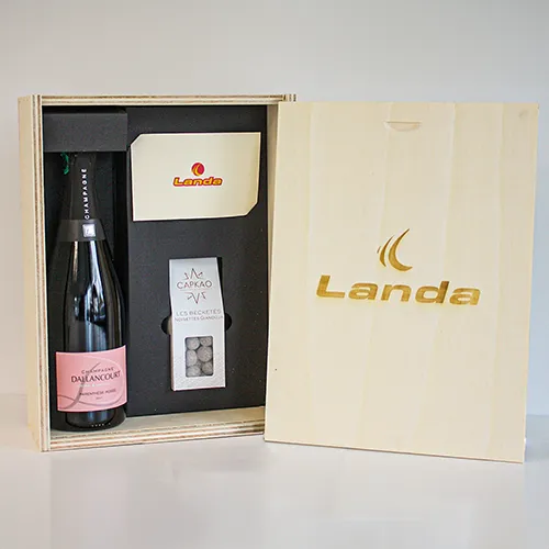 Coffret champagne et chocolats personnalisé bois cadeau client