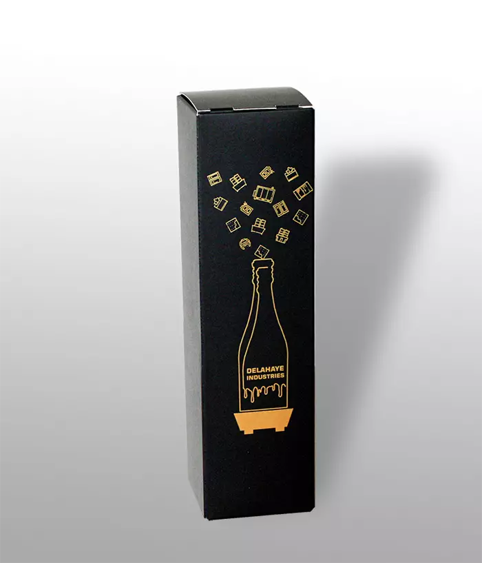 Étui champagne carton personnalisé avec gravure à chaud