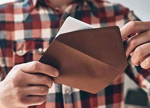 Lettre avec un cadeau d'entreprise