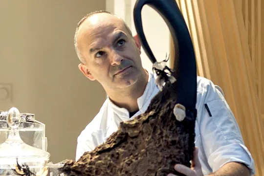 Sculture en chocolat noir Bruno Saladino